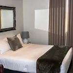 Oscars Hotel And Cafe Bar