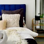 Ballarat Holiday Homes - Hopetoun Cottage - Minutes From Ballarat Cbd - Sleeps 1 To 6