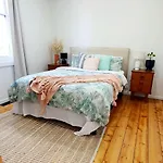 Ballarat Holiday Homes - Grant Street Cottage - Natural, Boho, Coastal Vibe - 2 Kms From Sovereign Hill - Sleeps 1 To 6