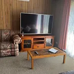 Woodmans Hill Motel