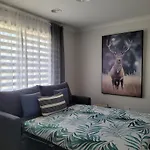 New Apartment 3 Min To Sovereign Hill & Wildlife Park