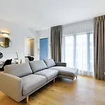 Lakes Edge Apartments