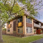 Lake Wendouree Luxury Apartments On Webster