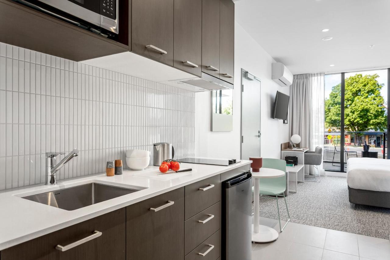 Aparthotel Quest Station 4*