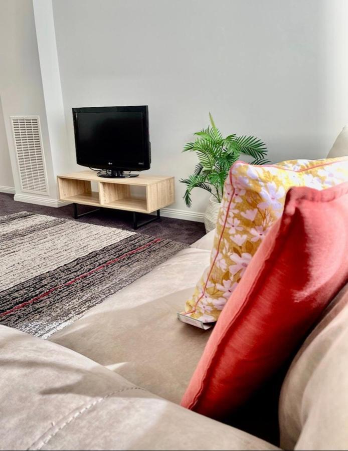 Cbd 2 Bd Townhouse Talbot Terrace Holiday home *