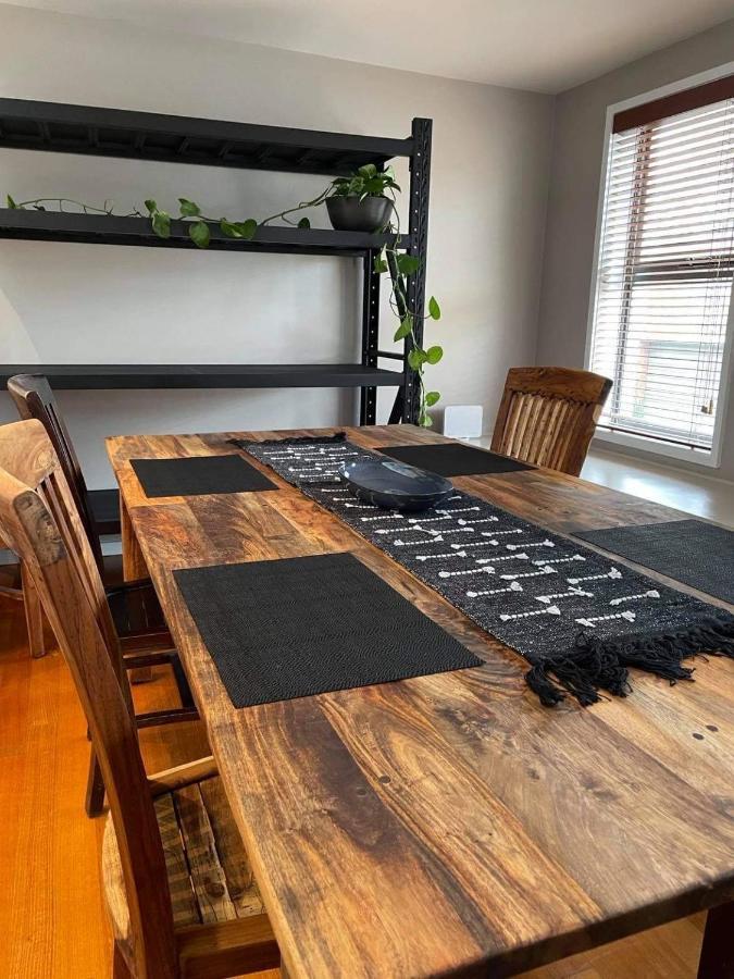 Executive Apartment *