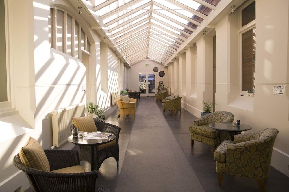 Ansonia On Lydiard Hotel 4*