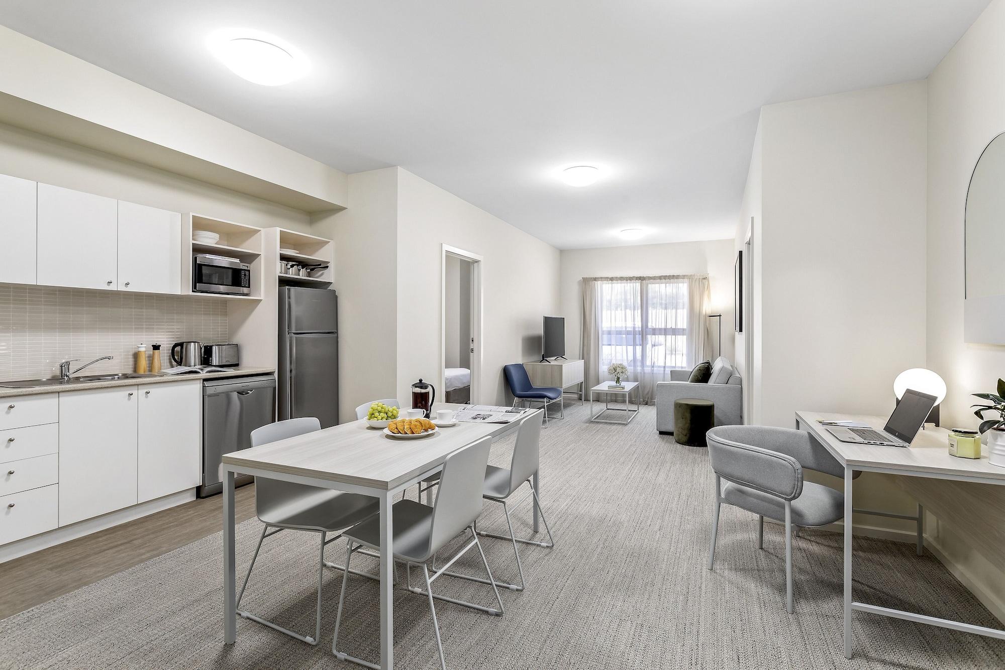 Quest Aparthotel 4*