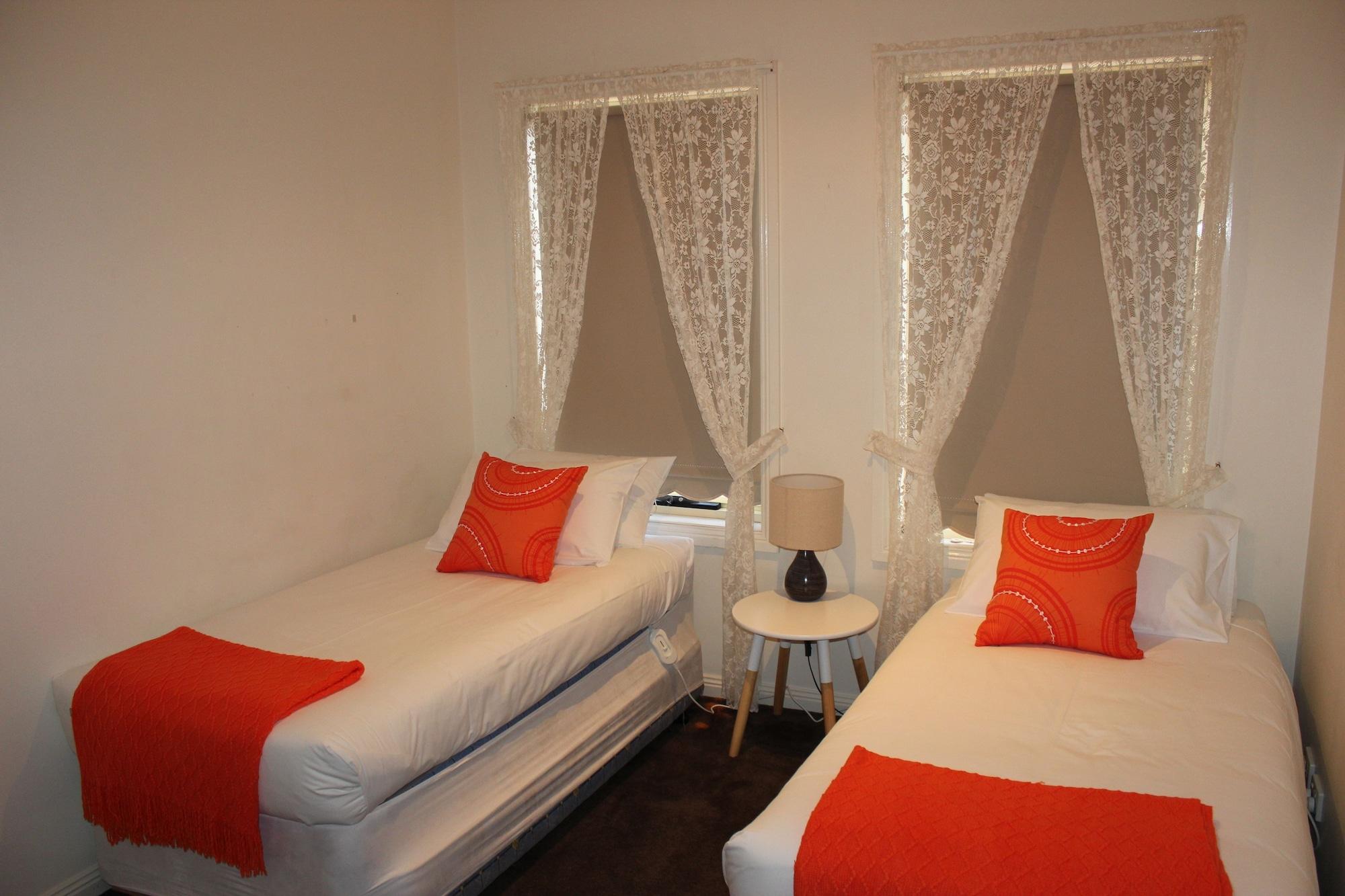 Seymours On Lydiard Hotel