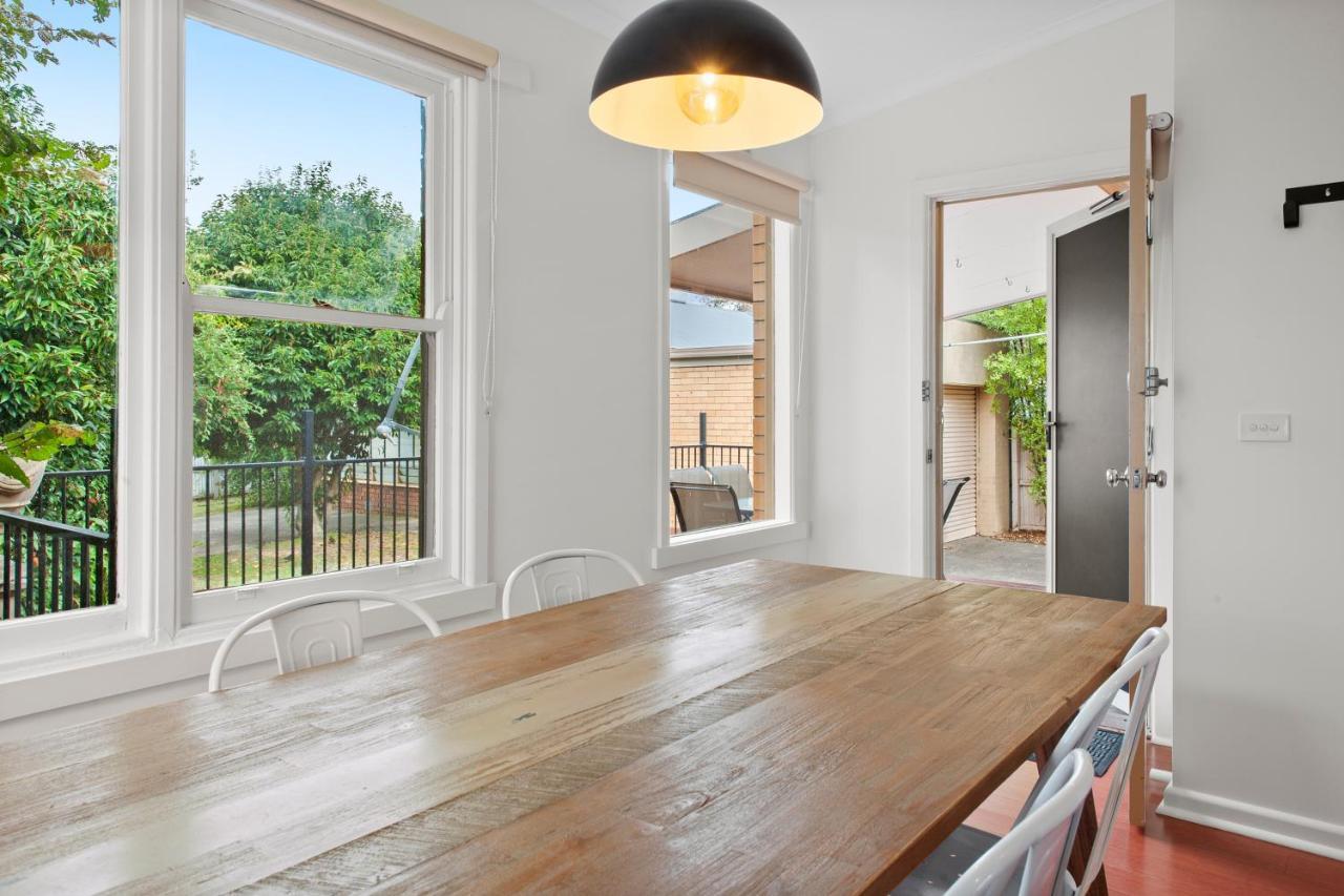 Family Friendly, Sleeps 8, Big Backyard, Pet Friendly * Ballarat
