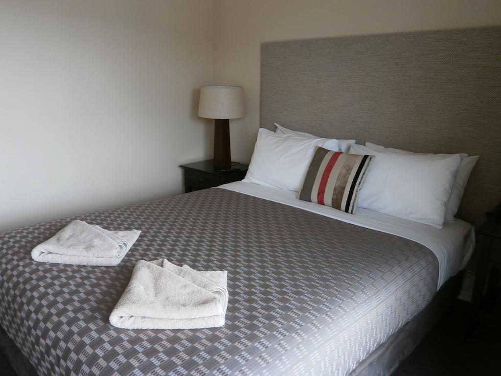 Motor Motel