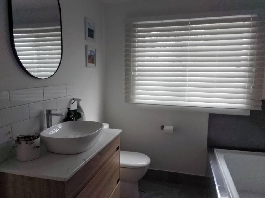 Eureka Charming Comfy And Peaceful Only 2 Minutes From Cbd Holiday home *