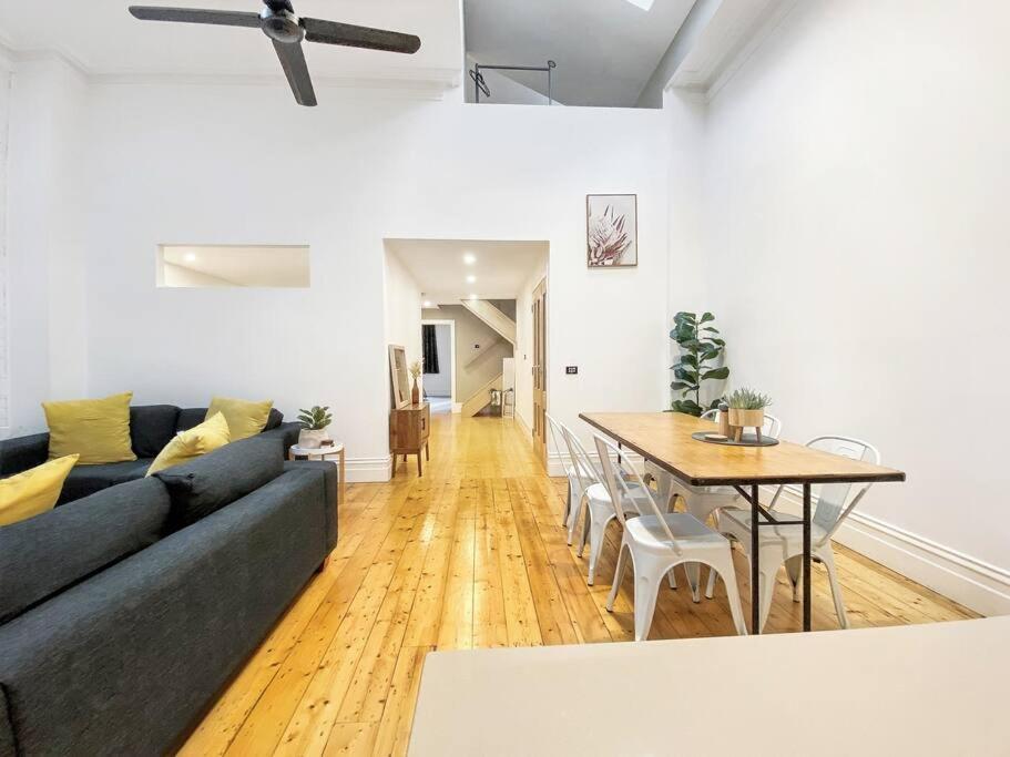 So Central! 3 Bedroom