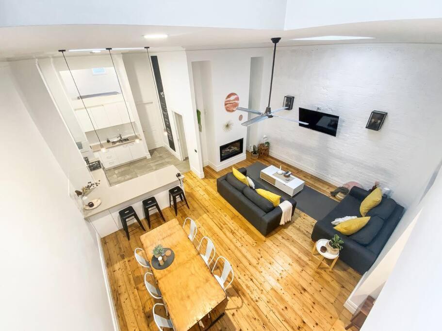 So Central! 3 Bedroom *