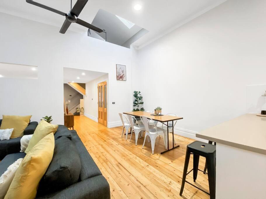 So Central! 3 Bedroom Apartment Ballarat