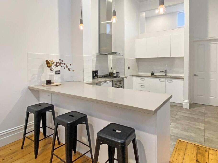So Central! 3 Bedroom