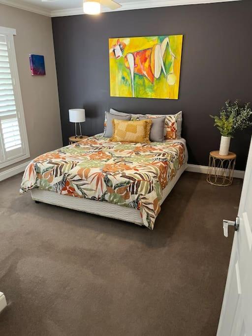 Apartment Tranquil Family Haven: Modern 4-bedroom Retreat Near Wildlife Park Ballarat
