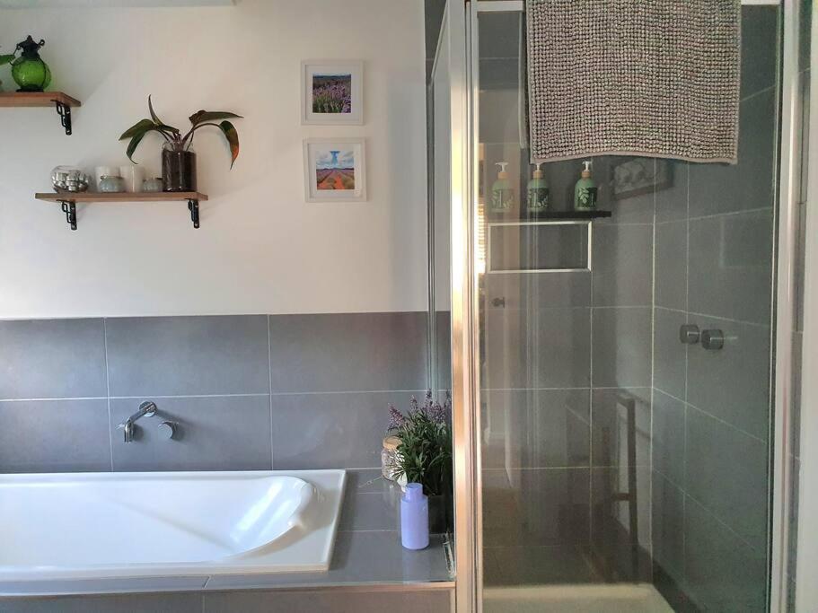 Eureka Charming Comfy And Peaceful Only 2 Minutes From Cbd Ballarat