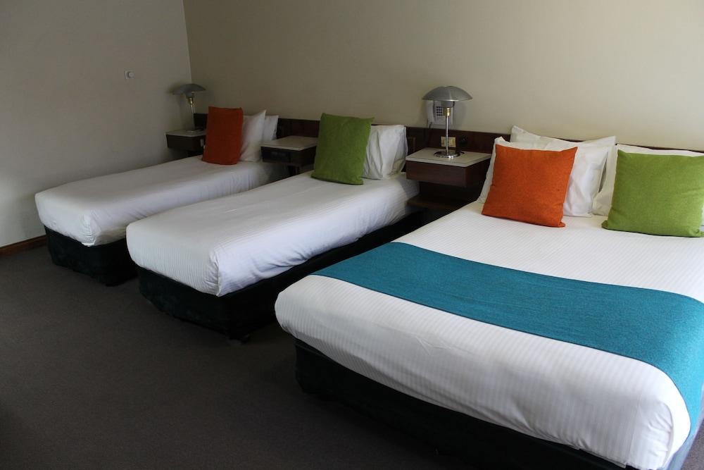 Mid Hotel 3*