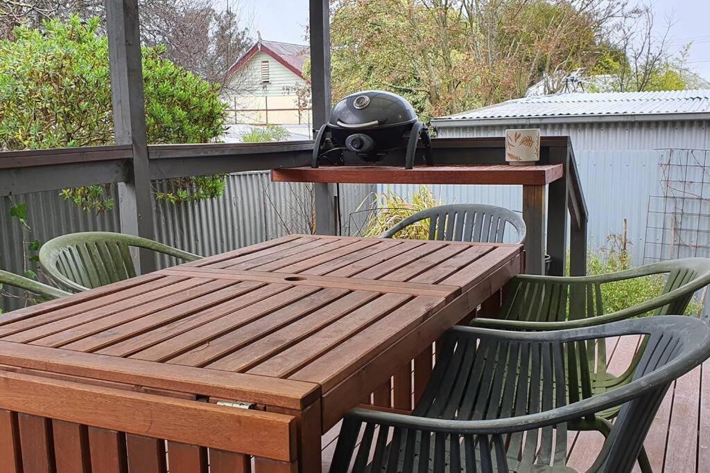 - Grant Street - Natural, Boho, Coastal Vibe - 2 Kms From Sovereign Hill - Sleeps 1 To 6 Ballarat