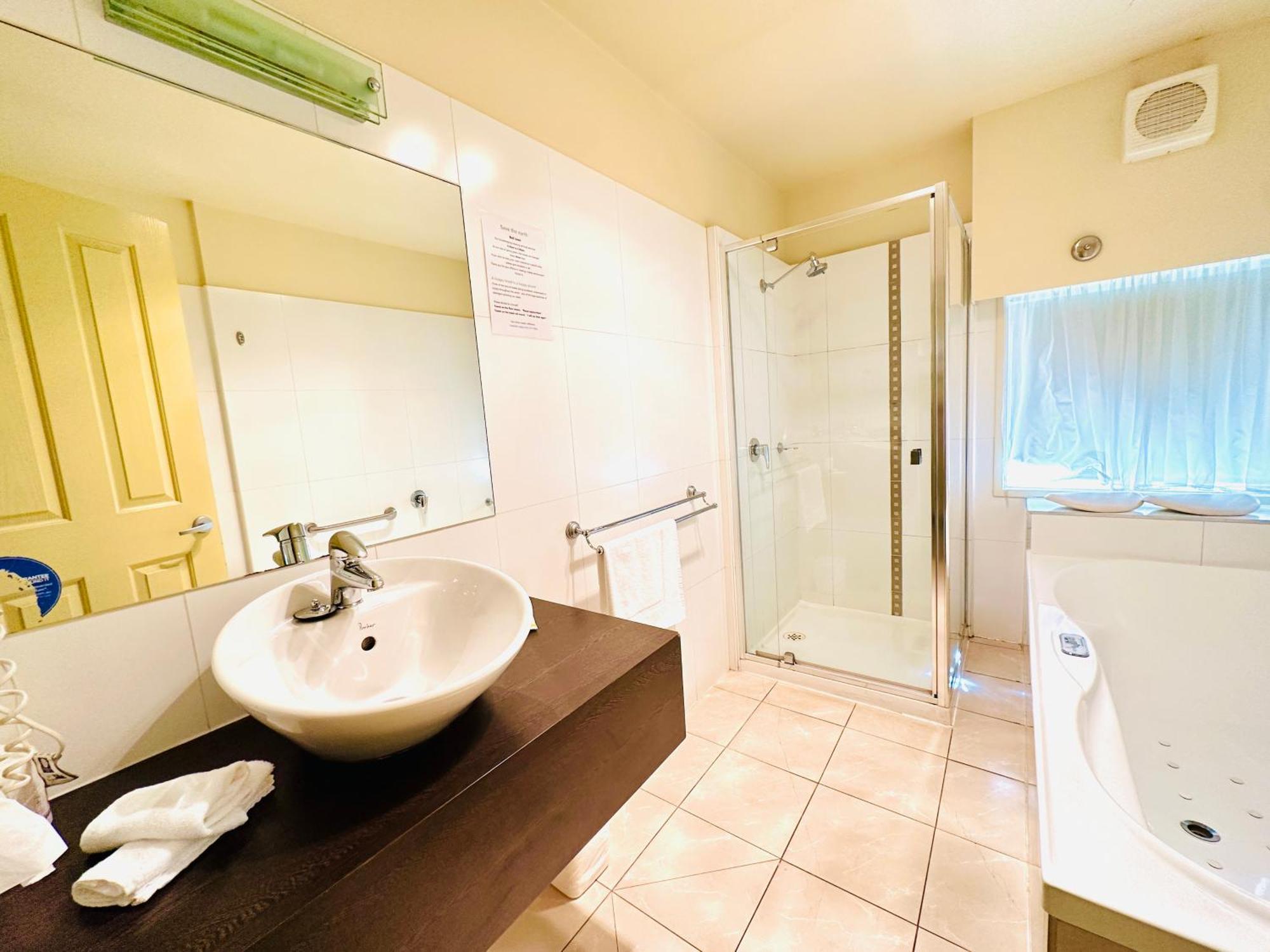 Comfort & Views 4*