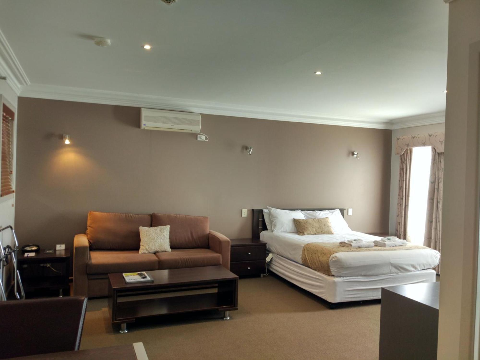 Hotel Seymours On Lydiard