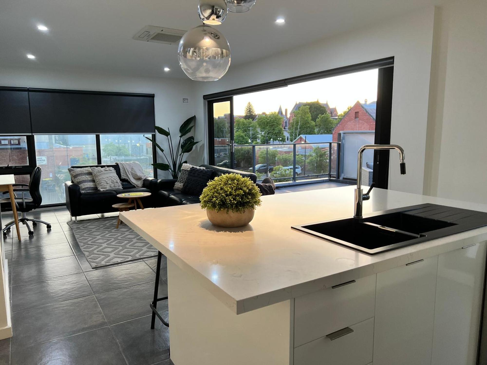 Apartment Inner City Pad
