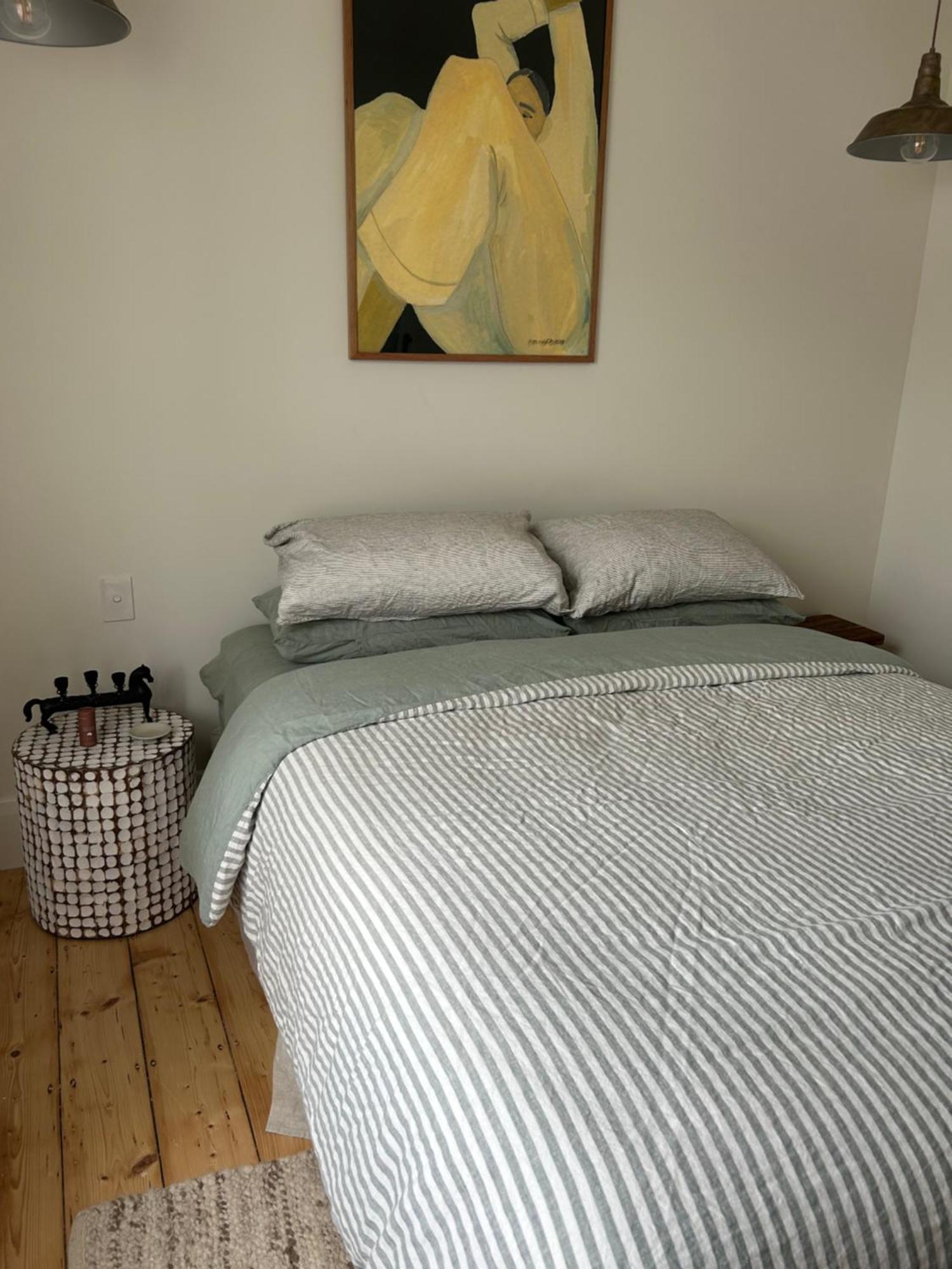 Cozy 2 Bedroom - Newly Renovated, Perfect Location For Of Holiday home