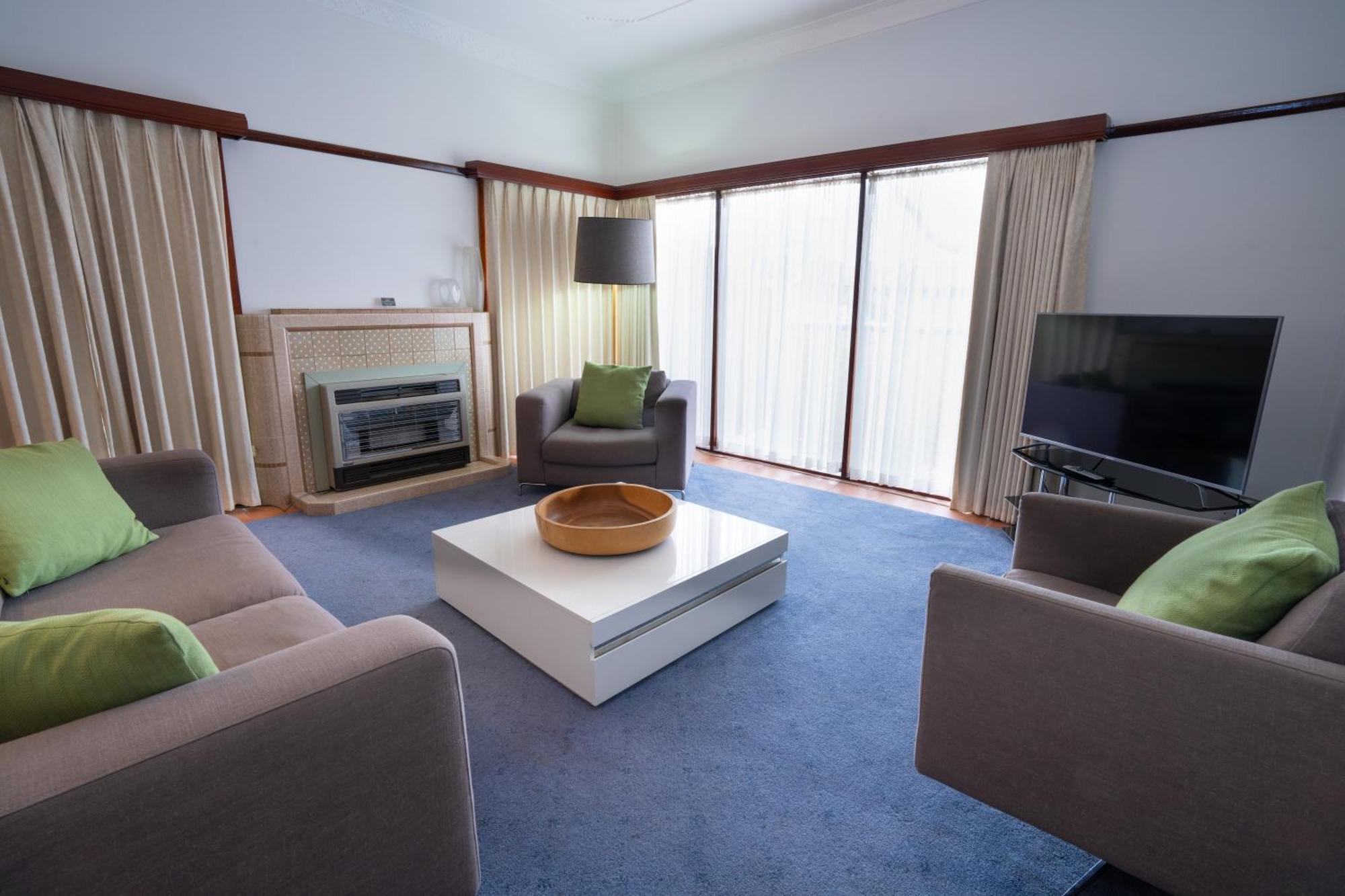 Sovereign Park Motor 4*