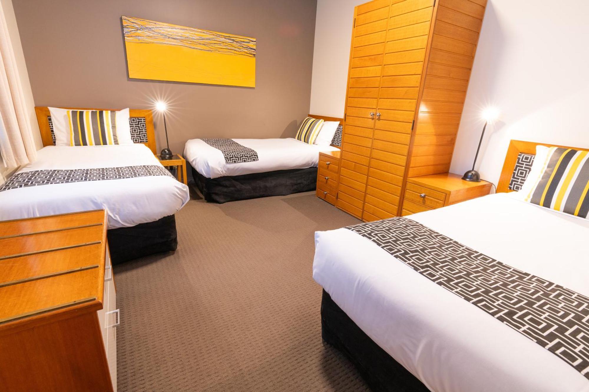 Sovereign Park Motor 4*