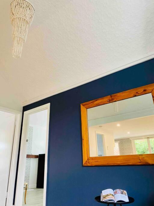 'attunga'-1 Min To Sovereign Hill, Cbd, Wifi, Bath Apartment