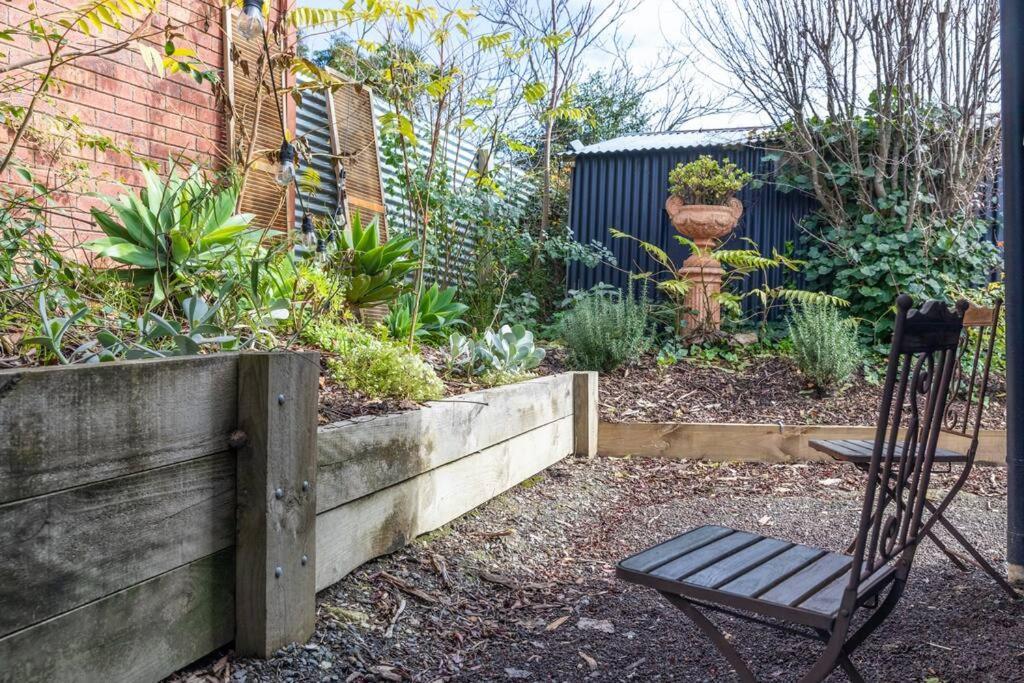 'attunga'-1 Min To Sovereign Hill, Cbd, Wifi, Bath Apartment