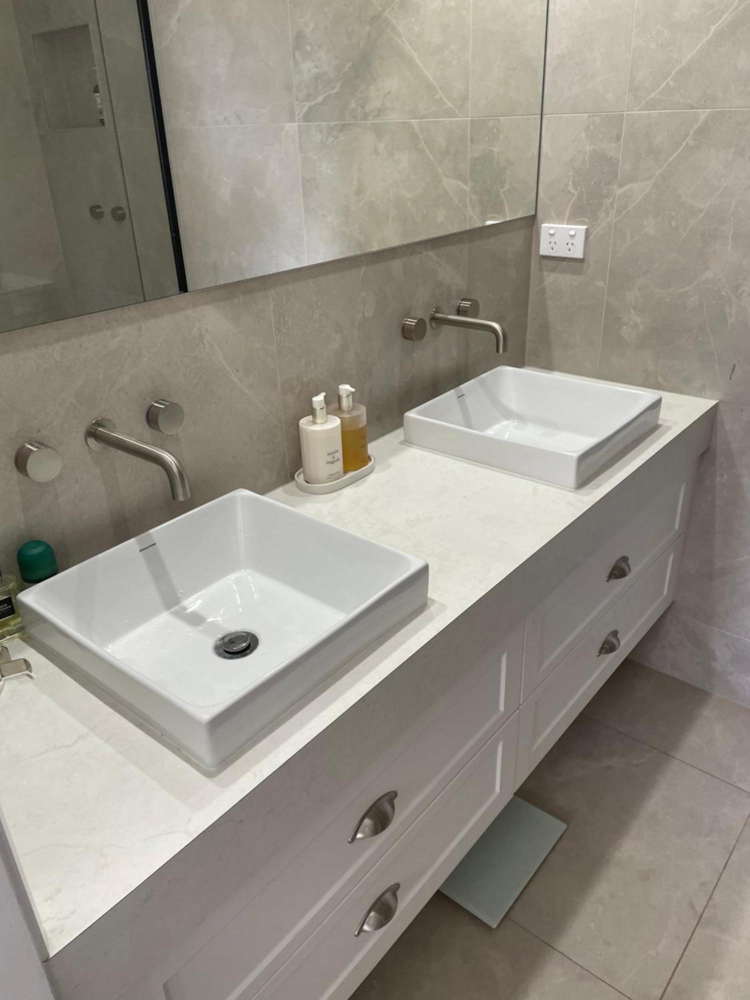 Homestay Deluxe Shared House
