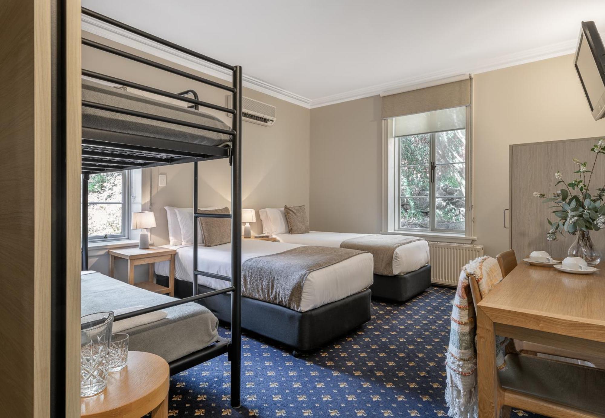 Sovereign Hill 4*