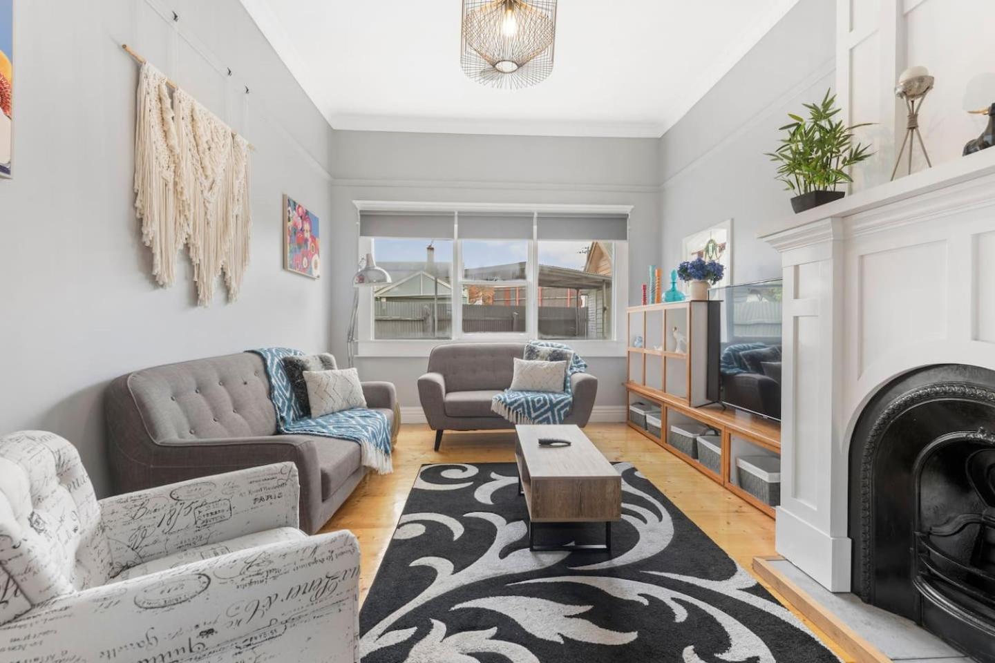 Victorian Charm Meets Modern Ease Near And Cbd *