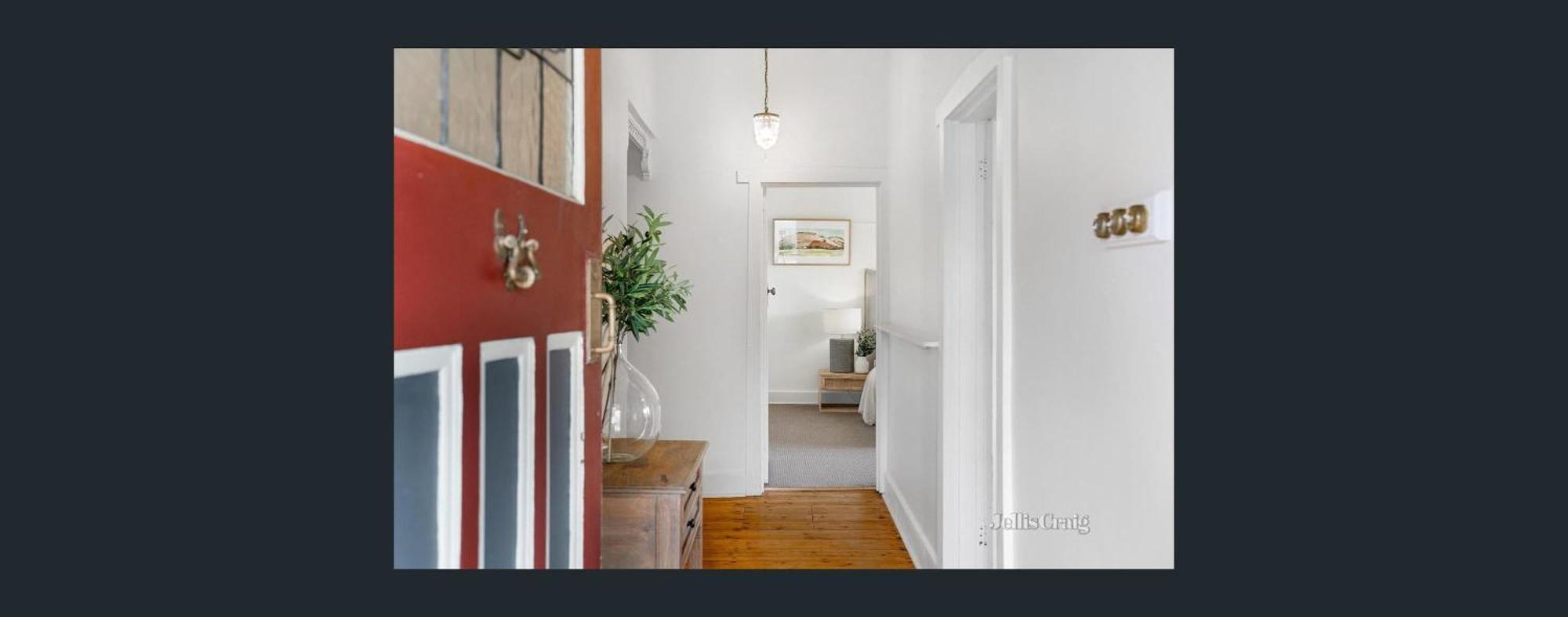 Character-filled Modern Retreat In Mount Pleasant * Ballarat