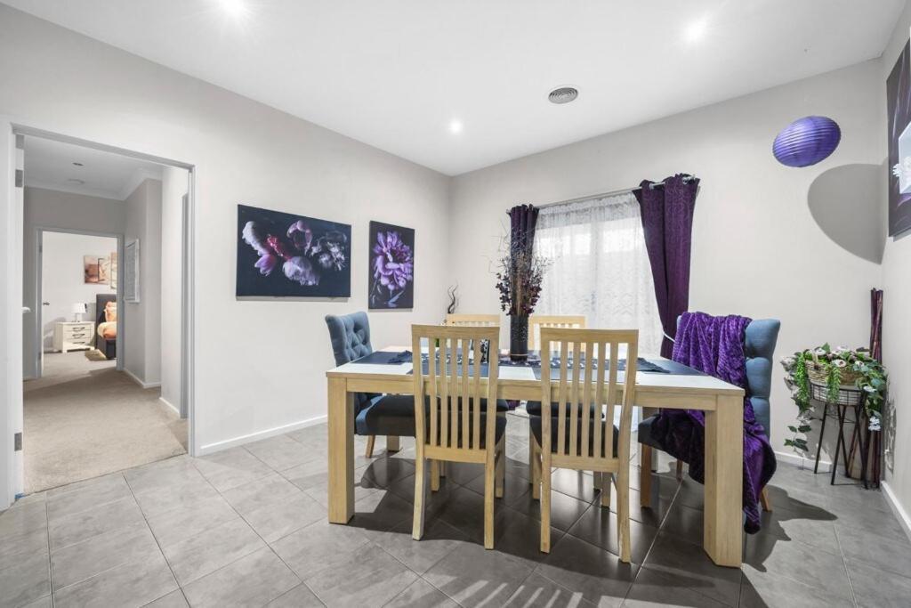 Holiday home 4min To Sovereign Hill - Parking & Wifi
