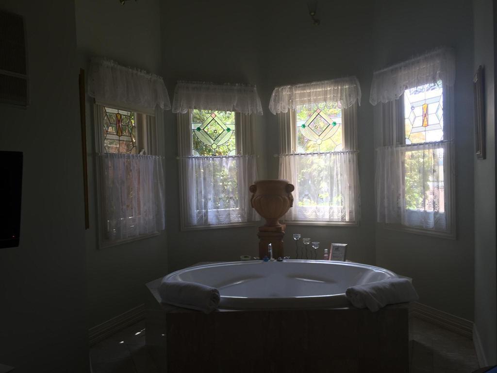 Bed & Breakfast Braeside Garden Ballarat