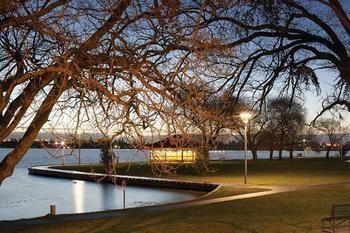 Aparthotel Wendouree Luxury On Webster