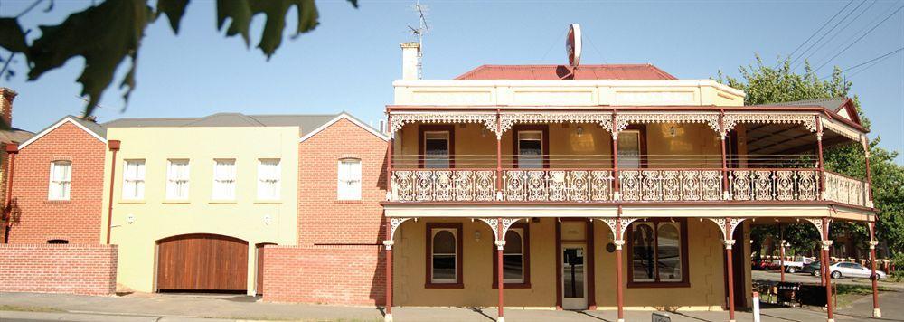 Seymours On Lydiard 4* Ballarat