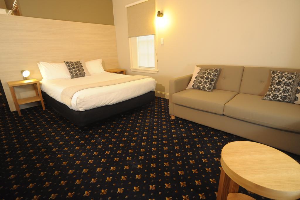 Sovereign Hill 4*