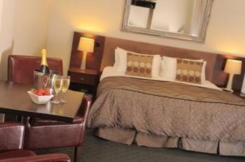 Oscars And Cafe Bar Hotel 4*