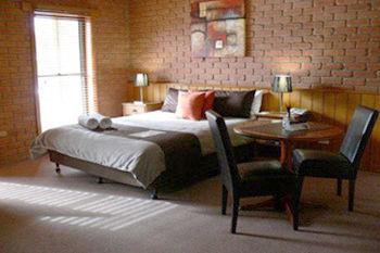 Motel Bakery Hill 3*