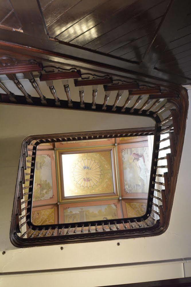 Hotel Reids Ballarat