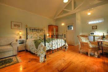 Bed & Breakfast Braeside Garden 4*
