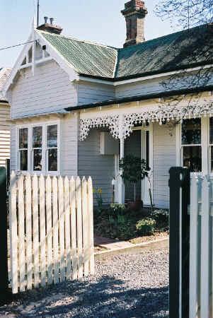 Eyre House * Ballarat