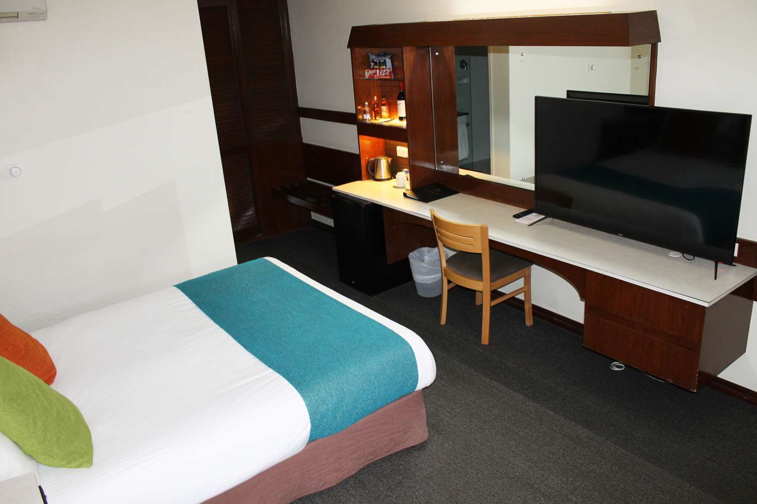 Hotel Mid