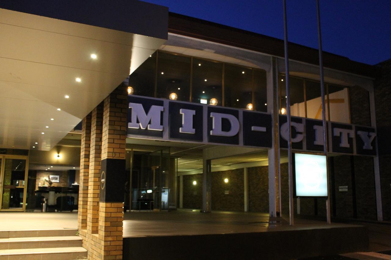 Hotel Mid