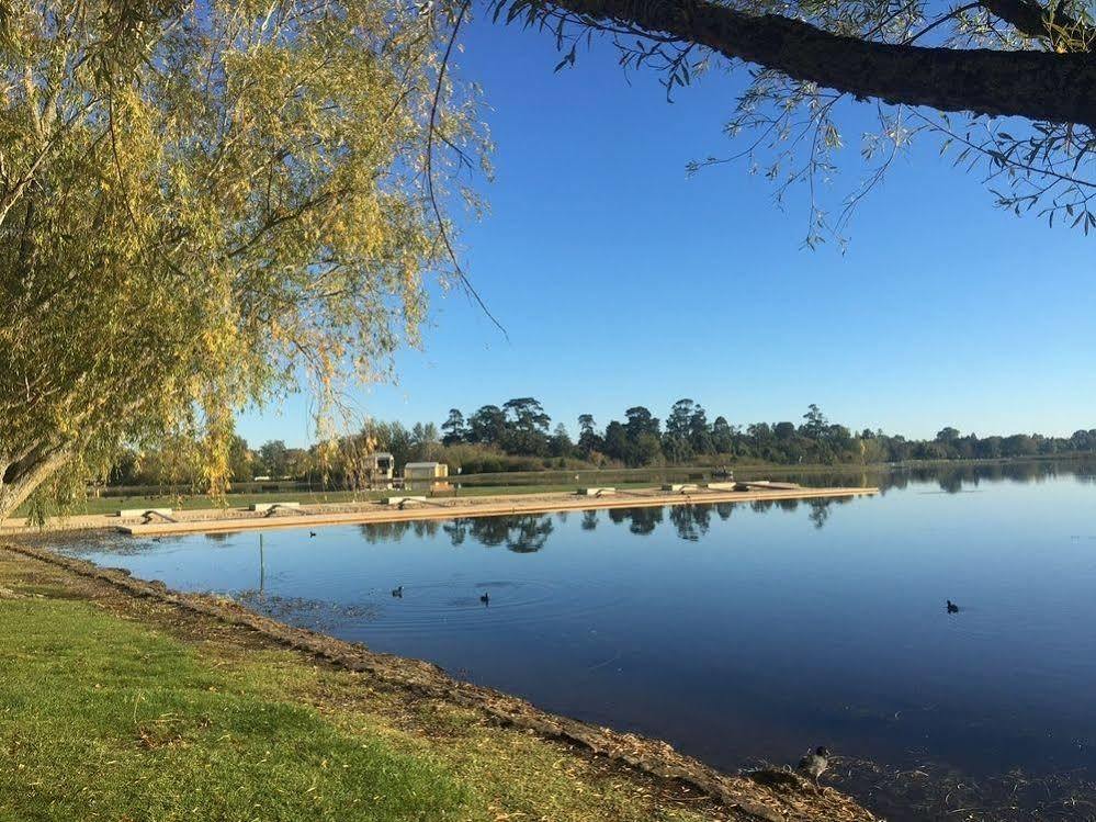 Wendouree Luxury On Webster