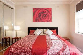 Wendouree Luxury On Webster